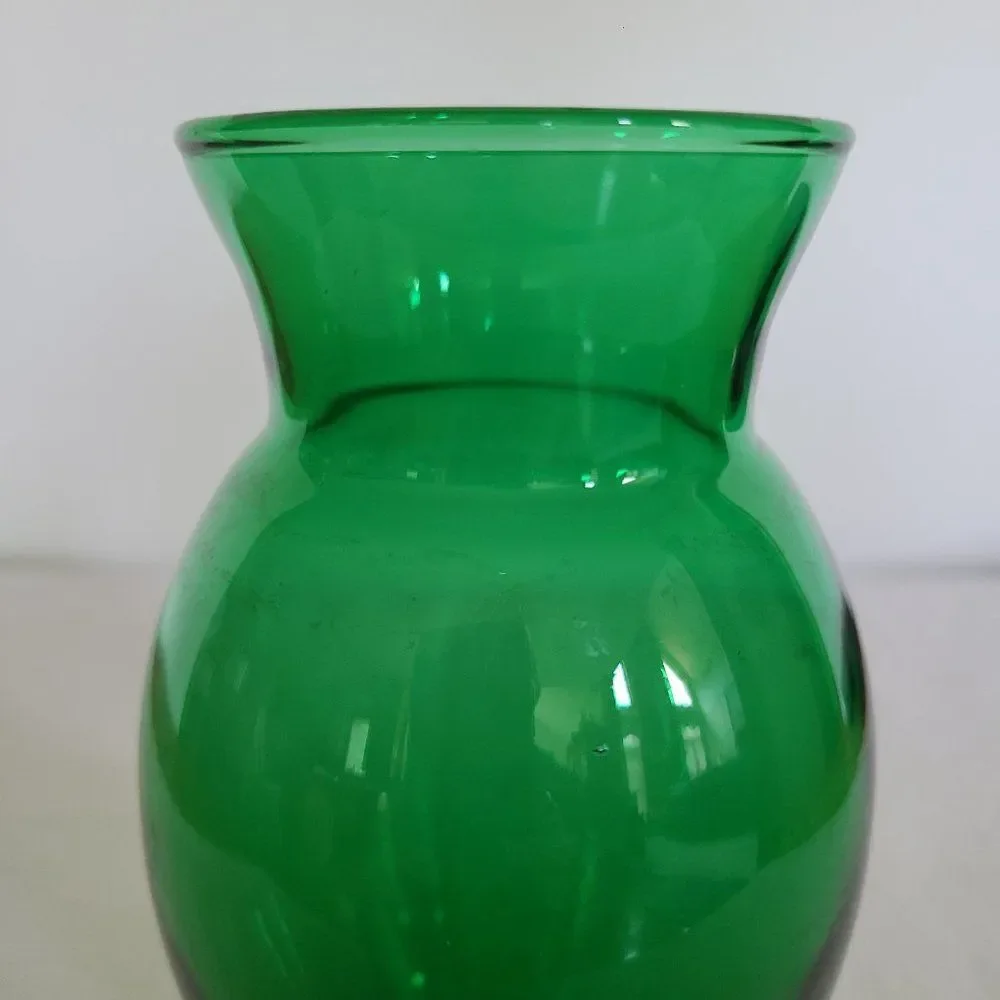 Vintage Anchor Hocking MCM Emerald Forest Green Coolidge Glass Anchor Glass Vase